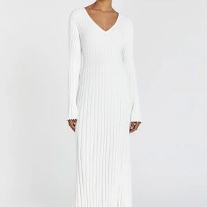 Dissh - Reign White Sleeved Knit Midi Dress- S / Off White